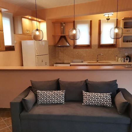Christie'S Ground Floor Apartment By The Sea Kato Gatzea Esterno foto