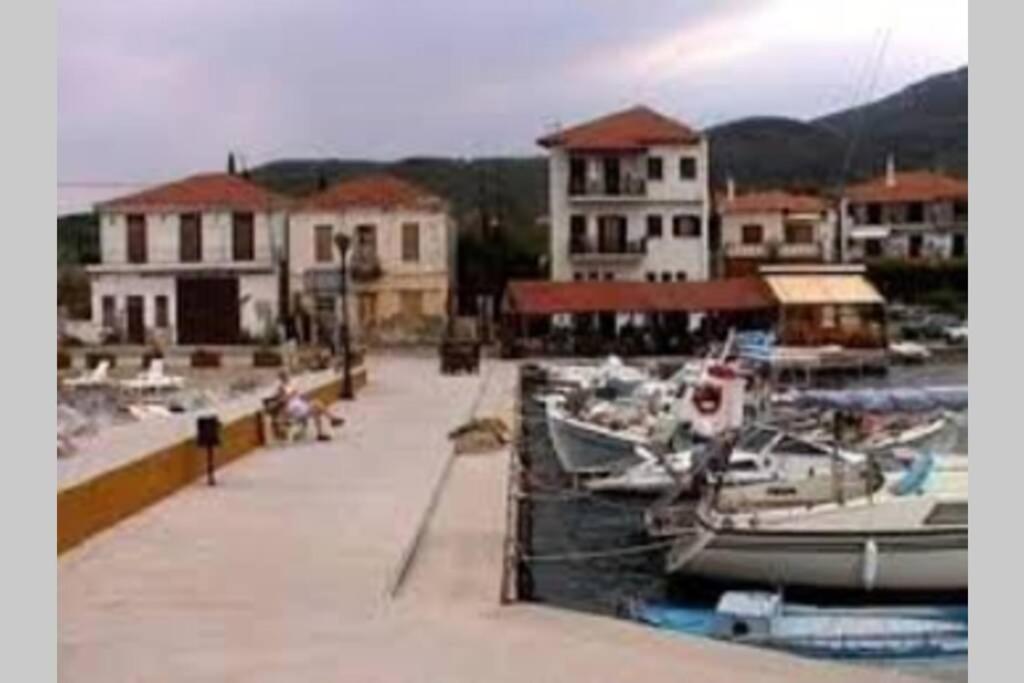 Christie'S Ground Floor Apartment By The Sea Kato Gatzea Esterno foto