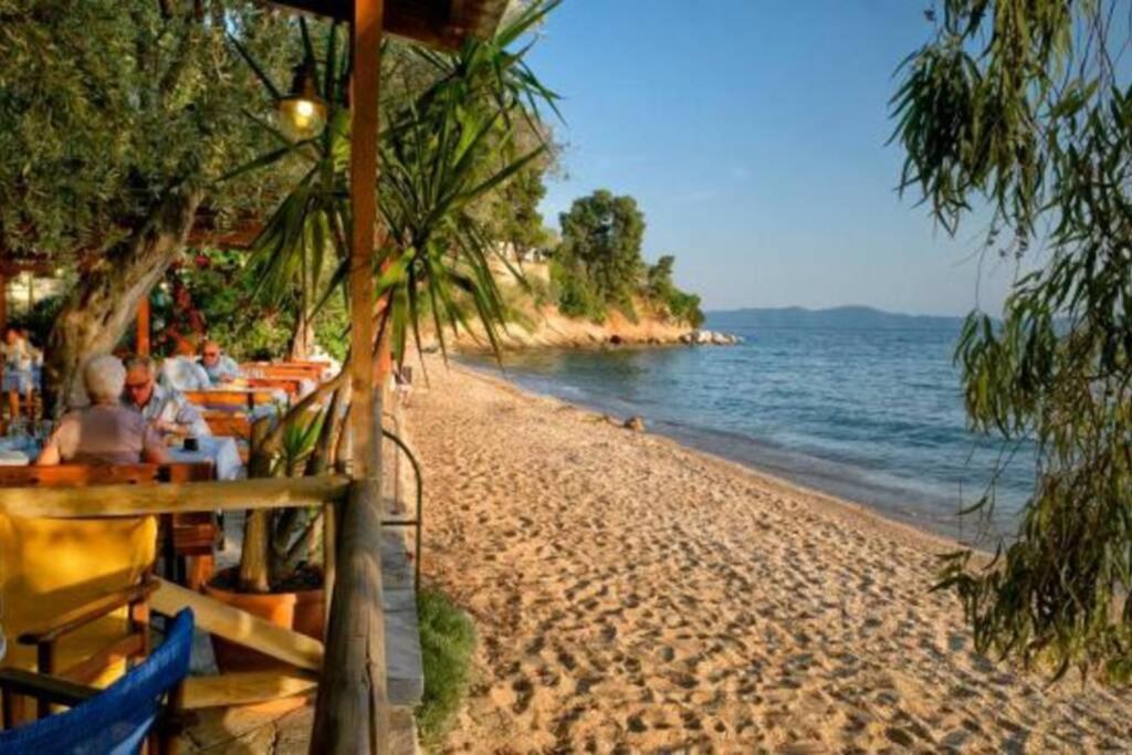 Christie'S Ground Floor Apartment By The Sea Kato Gatzea Esterno foto