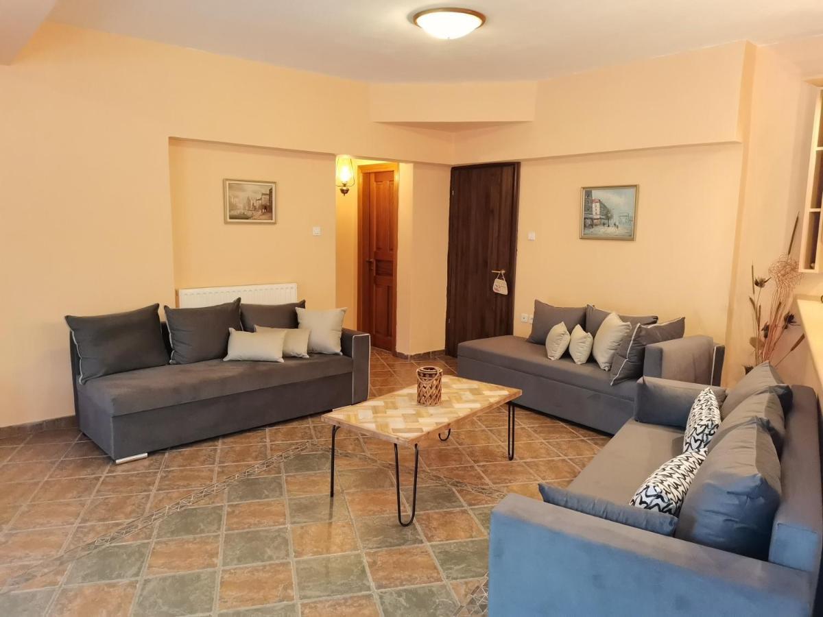 Christie'S Ground Floor Apartment By The Sea Kato Gatzea Esterno foto